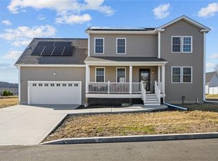 489 Lucille St, Woonsocket, RI 02895