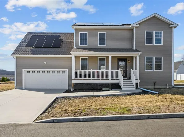 489 Lucille St, Woonsocket, RI 02895