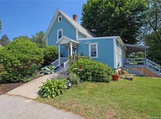12 Gallup Ln, Waterford, CT 06385