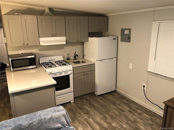 3rd image of 34 Mountain Ave #5-1