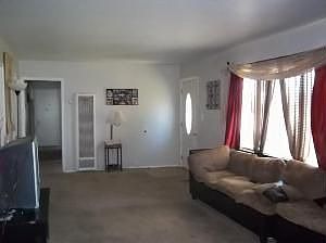 3rd image of 8401 Rosewood Ave