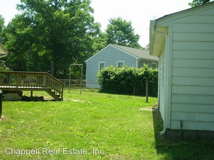 2nd image of 528 Briarwood Cir