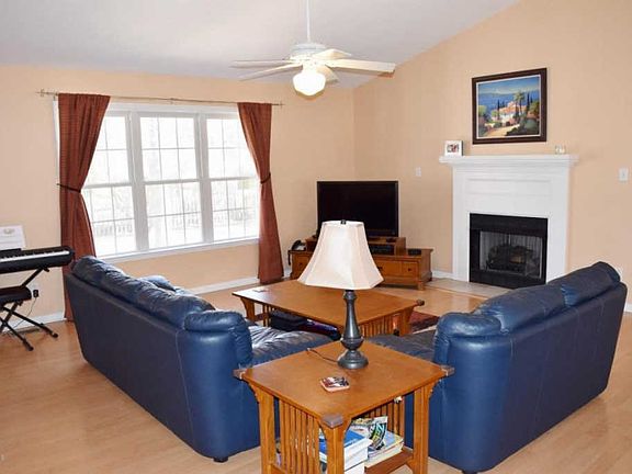 2nd image of 108 Kaitlyn Ln
