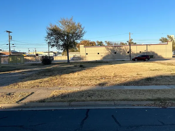 113 E 5th St, Hays, KS 67601