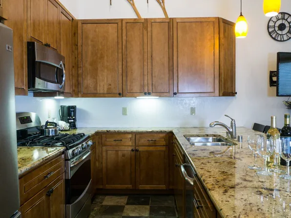 (undisclosed Address), Truckee, CA 96161