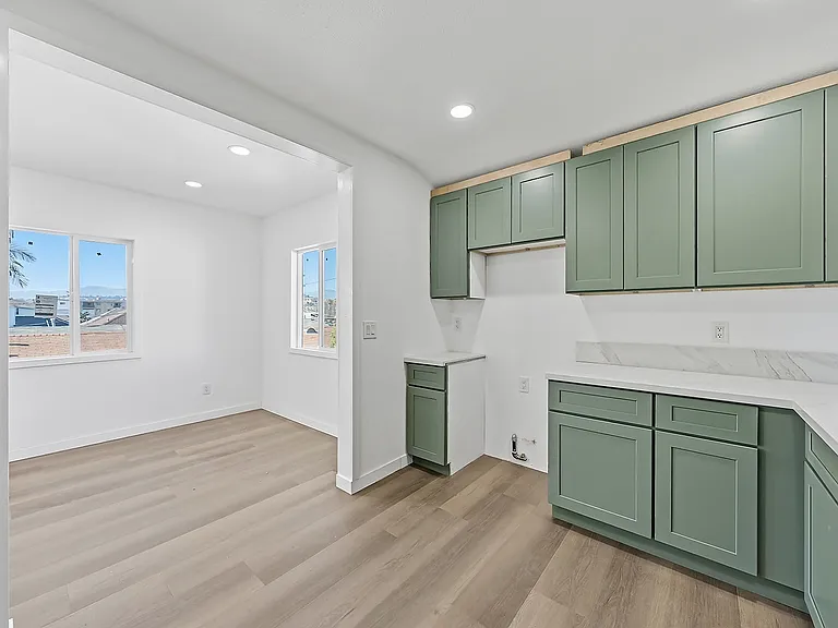 1709 Sichel St #1711-1/2 — Photo 2
