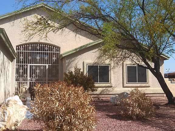 2nd image of 3062 W Calle Leonido