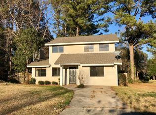 10 Camphor Dr, Newnan, GA