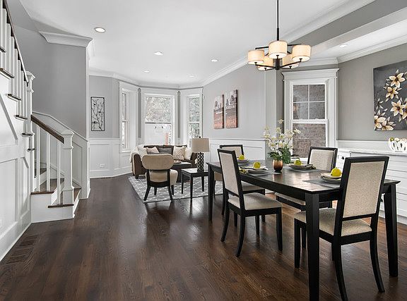 3rd image of 1919 W Balmoral Ave #2