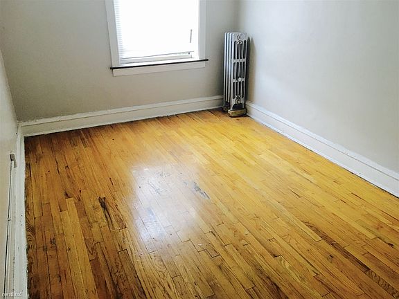 4th image of 6653 S Whipple St