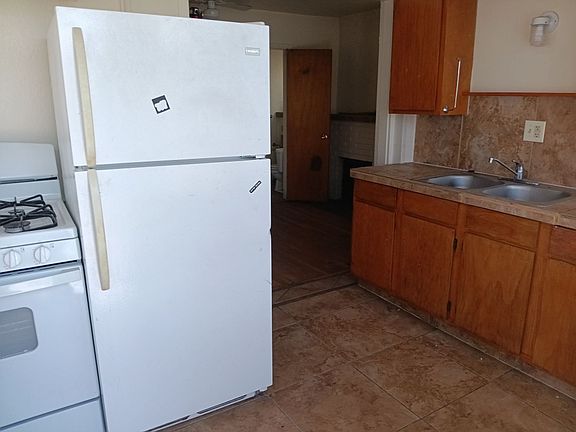 4th image of 2129 Coal Ave SE APT A