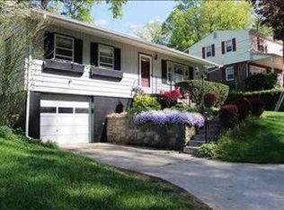 24 S Queens Ct, Huntington, WV 25705