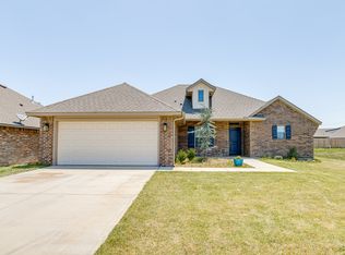 4505 Black Mesa Ln, Yukon, OK 73099