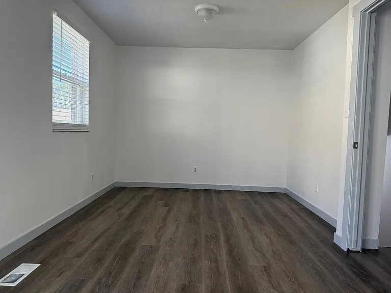 1381 S 1420 E — Photo 20