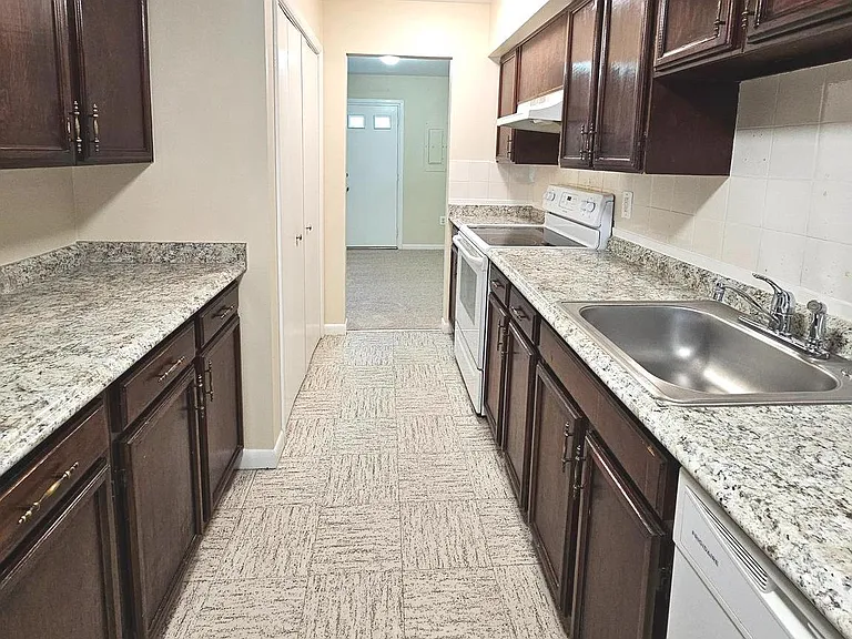 6384 Patience Ct — Photo 4