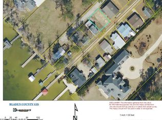 64 Godwin Rd, Elizabethtown, NC 28337