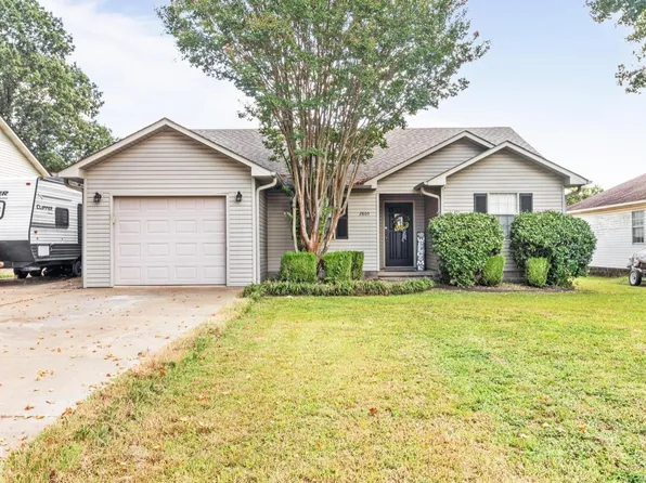 2805 N 4 1/2 St, Paragould, AR 72450