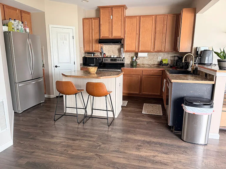 217 Berkshire Dr — Photo 6