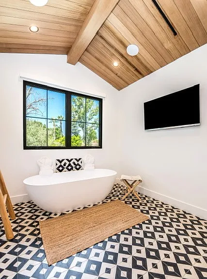 5150 Beeman Ave — Photo 34