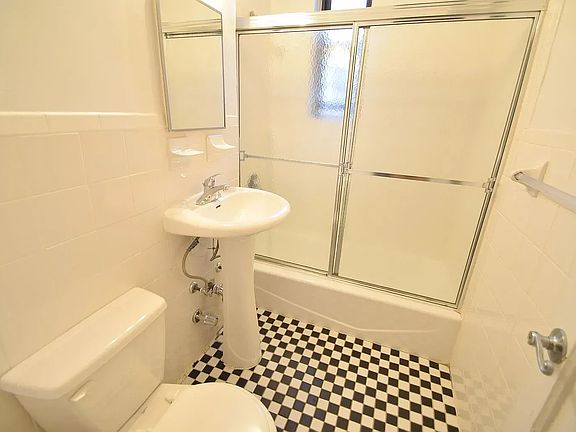 5th image of 1981 Sedgwick Ave APT 5F