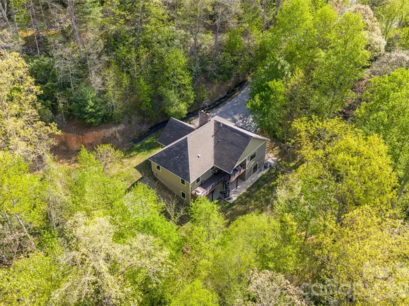 36 Snowshoe Dr, Asheville, NC 28803