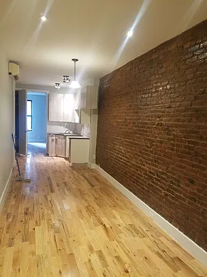 Rented by Prime Space Realty Corp | media 4