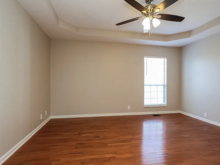 823 Neelys Chase Dr — Photo 12