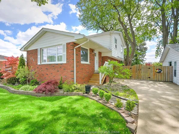 115 Main St S, Amherstburg, ON N9V 2L2