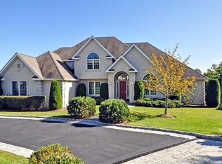 16 Birch Ln, Port Chester, NY 10573