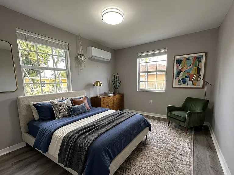 5607 Polk St — Photo 7