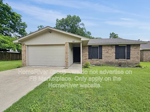 807 W Smith St Photo 1