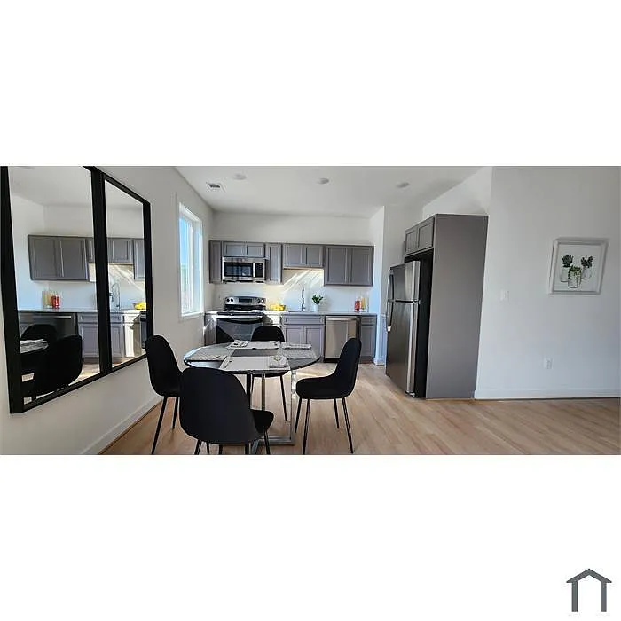 Unit Photo - 1429 22nd St SE
