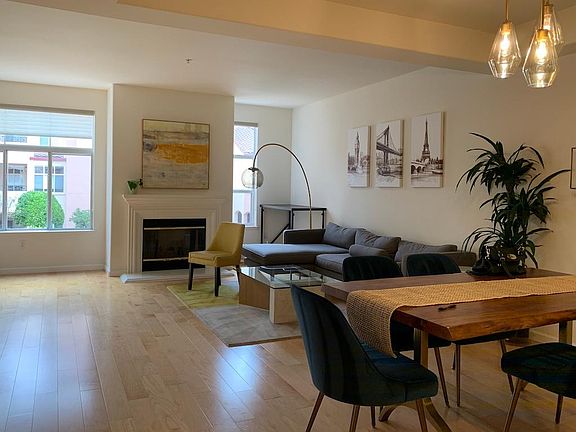 3rd image of 1951 Ofarrell St APT 204