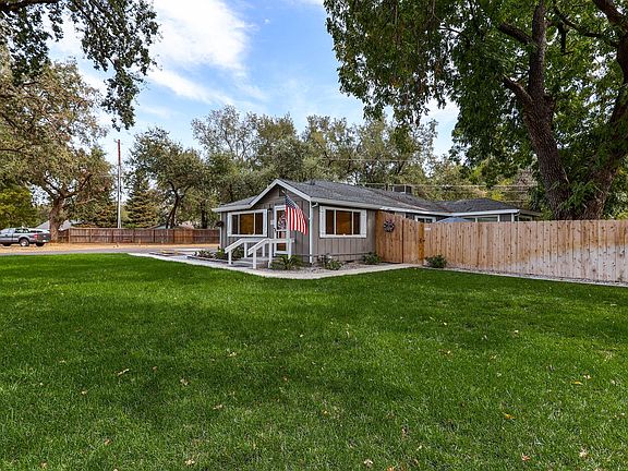2nd image of 3521 Pioneer Ln