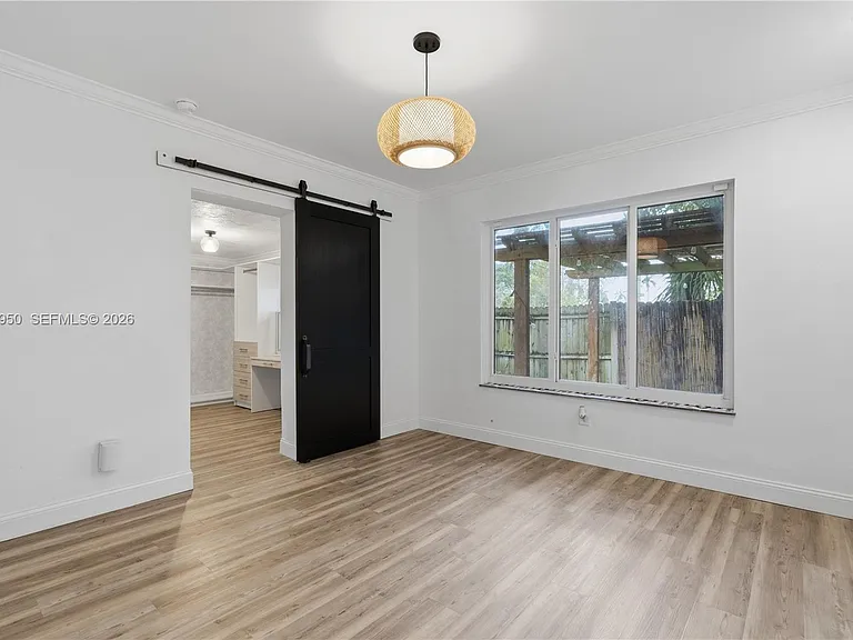 110 N 16th Ave — Photo 44