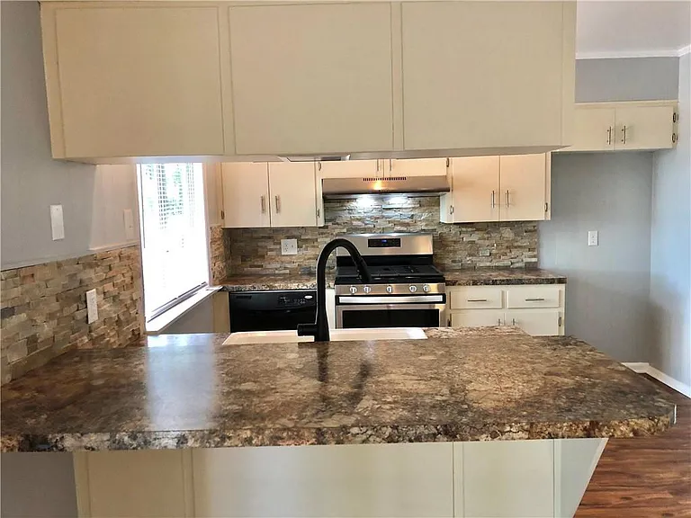 6902 Geneva Dr — Photo 14