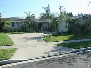 3042 Rowena Dr, Los Alamitos, CA 90720