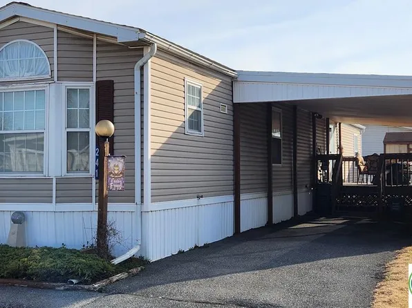 241 Boxwood Ct, Bath, PA 18014