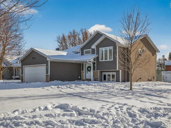 7697 Homestead Ct S, Cottage Grove, MN 55016