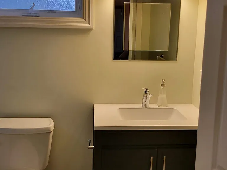 49 Woodward Ave — Photo 25