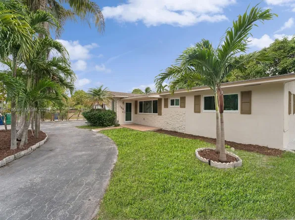 195 NE 164th St, Miami, FL 33162