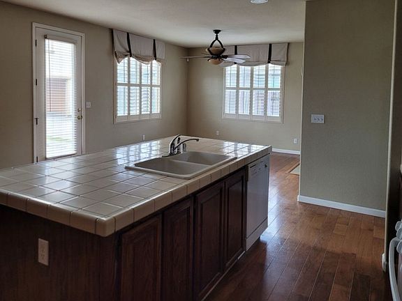 5th image of 9454 Rush Creek Ct