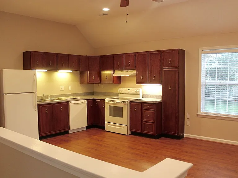 103 S Corwood Ave — Photo 10