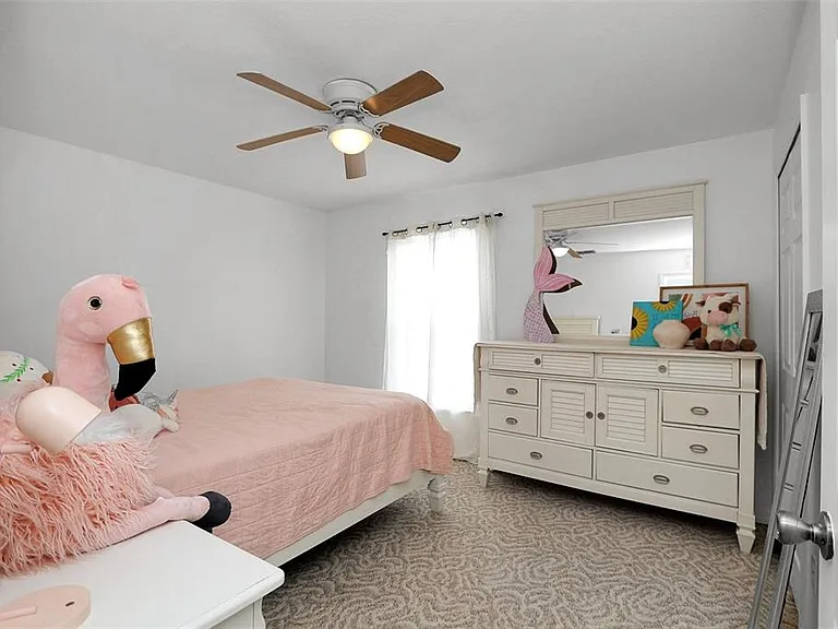 10648 SW 38th Ave — Photo 33