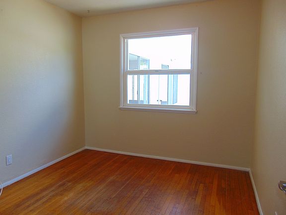 3rd image of 6637 Via Arroyo Dr