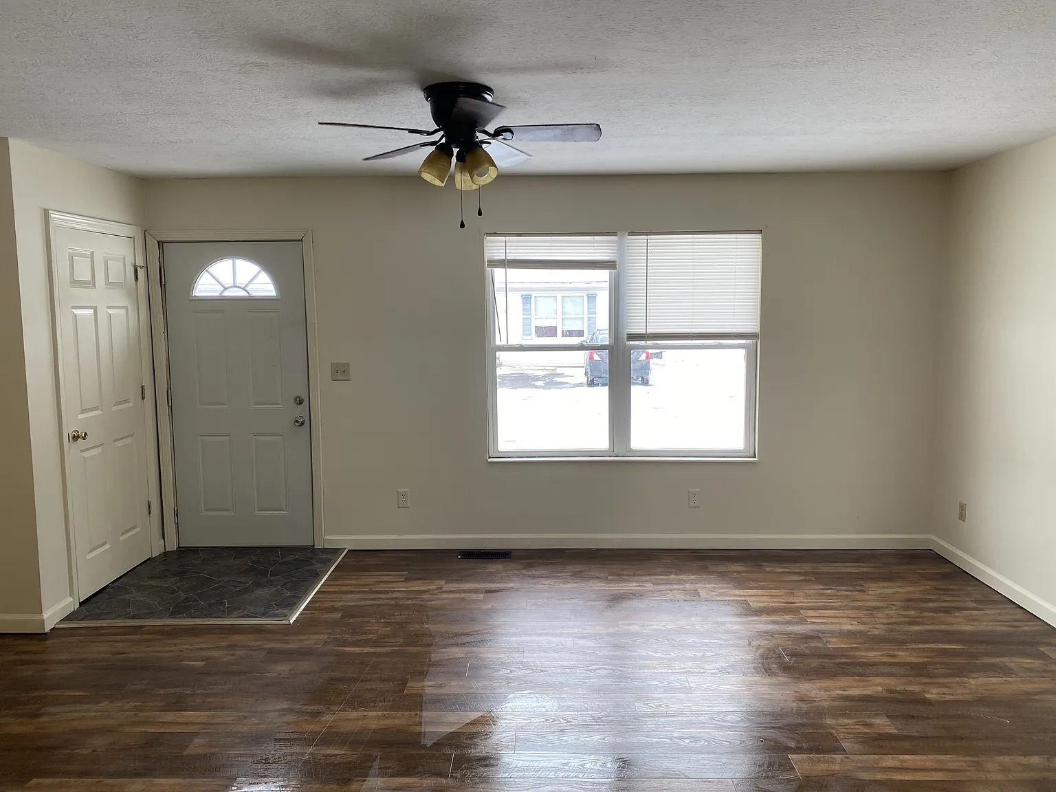 2789 Cattail Rd - Unit 10 — Photo 2