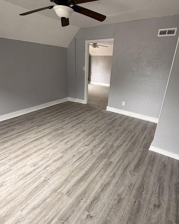 1st image of 228 Howland AVENUE