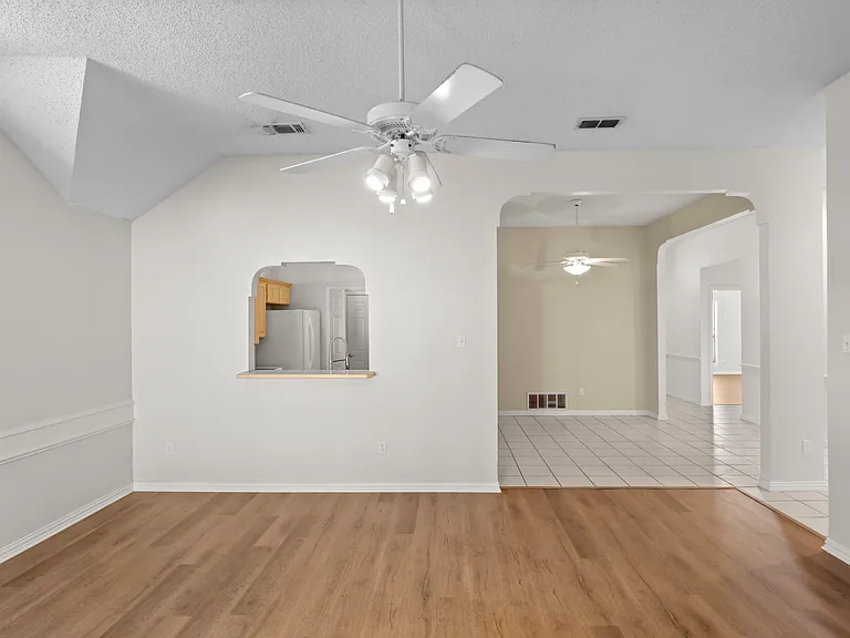 4820 Ashworth Ct — Photo 5