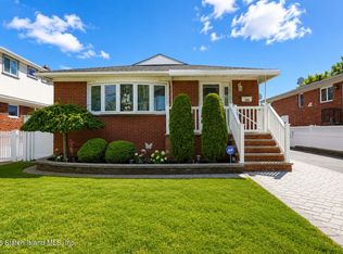 154 Cannon Blvd, Staten Island, NY 10306