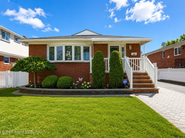 154 Cannon Blvd, Staten Island, NY 10306